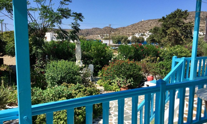 Katapola Hotel | Georgia Studios