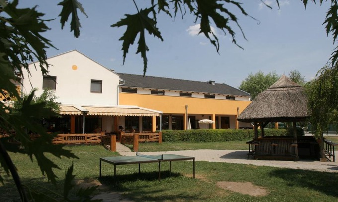 Podersdorf am See Hotel | Georgshof