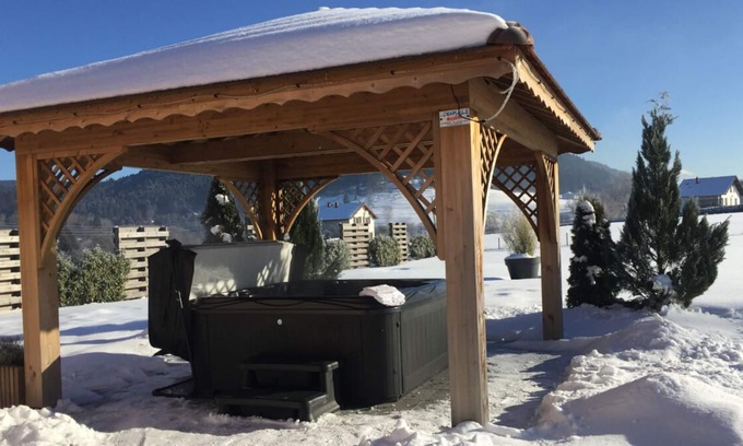 Gerardmer Ski Chalet | GERARDMER Gite Sauna & Spa 4**** 6 bedrooms, very spacious.