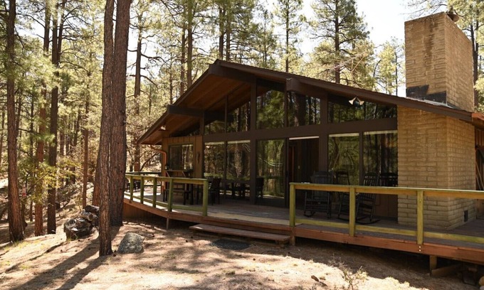 Prescott House | *Getaway in the Pines *Fireplace *BBQ *Peaceful