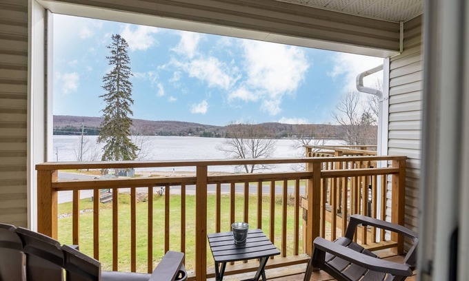 Haliburton Apartment | GetAways At Haliburton Heights