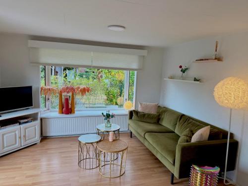 Erm House | Gezellig chalet met 2 slaapkamers en zicht op het water