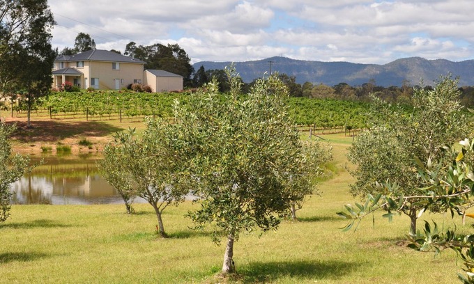 Pokolbin House | Ghost Riders Lodge at Adam's Leap Wines