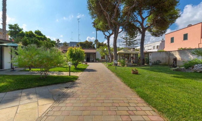 San Cataldo Villa | Giardino dell`Eden by BarbarHouse