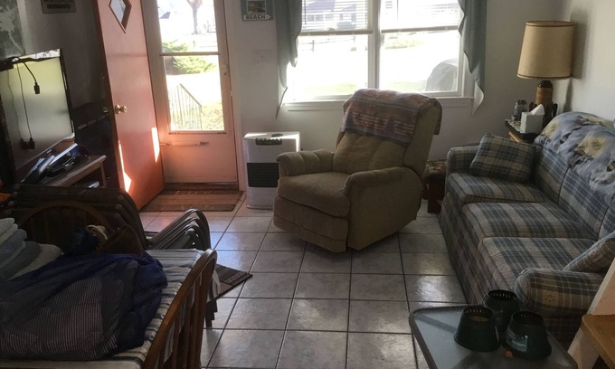 Gilford Condo | Gilford Cottage on Winnipesaukee w/Boat Slip & Beach.