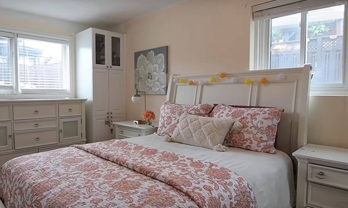 West End Apartment | Gilmore Place, 5 min to downtown Providence