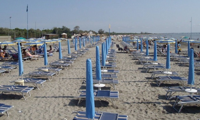 Lido delle Nazioni Apartment | Ginestrino 11/a - Two Bedroom Apartment, Sleeps 6