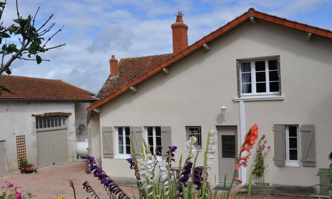 Charroux House | Gite Charroux - Allier, 2 bedrooms, 4 persons