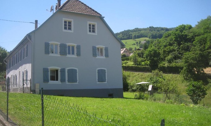 Lapoutroie Apartment | Gite en pleine verdure au coeur du village