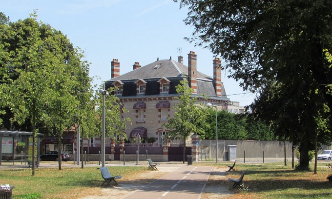 Vitry-le-Francois Cottage | Gîte-Ensuite with Bath-Marronnier