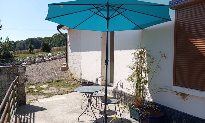 Loison-sur-Crequoise Apartment | Gîte in the heart of the Opale Valley "Vue d'en Haut