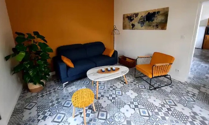 La Fleche Cottage | Gite La Flèche, 2 bedrooms, 4 persons