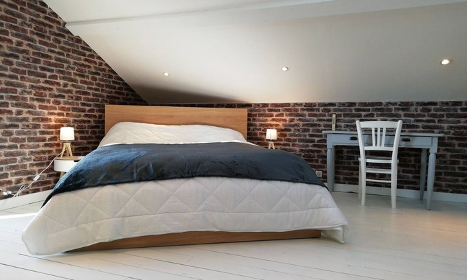 L'Hopital-le-Grand House | Gîte la maisonnette in the heart of the Loire