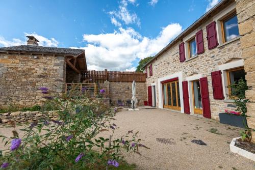 Antrenas House | Gite le crespin