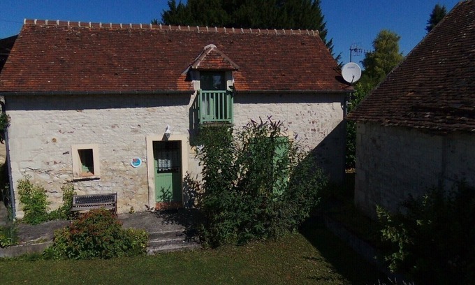 Coussay-les-Bois Cottage | Gite le misteflore for a relaxing stay in the countryside