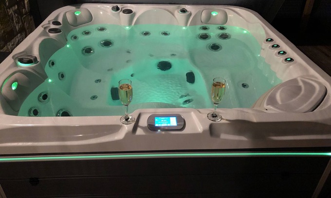 Saint-Cybranet House | Gîte Lealy Private spa and air conditioning