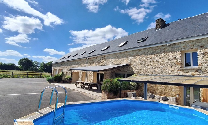 Les Monts d'Aunay House | Gite Normandie 15 persons, games & relaxation area, swimming pool, meeting room