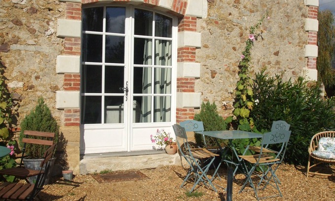 Cheffes Cottage | Gite of 6/8 pers (If a date is reserved, the second cottage can be free)