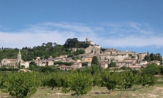 Bonnieux Apartment | Gite rental, a stopover in the Luberon