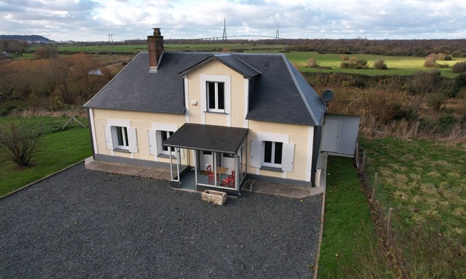 Fiquefleur-Equainville House | gite WITH THE VIEW OF HONFLEUR
