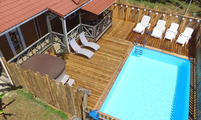 Aubas Ski Chalet | GITEDEBAUNAC