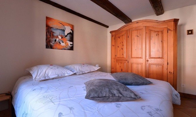 Kaysersberg-Vignoble House | Gîtes du Couvent, "Schlossberg" beautiful apartment in the historic center of Kaysersberg