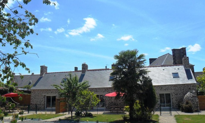 Sains House | Gites Mont Saint Michel "AUCOEURDELABAIE"