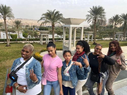 Pyramids Gardens Bed & Breakfast | Giza PYRAMIDS with camel ride