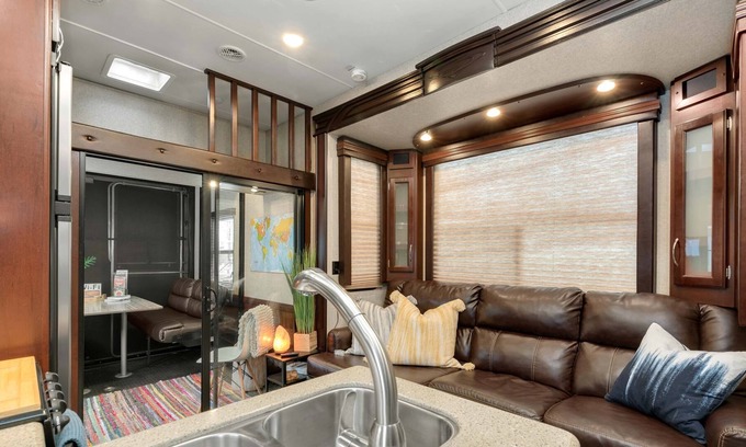 Loveland House | Glamping ~ Walk To Downtown Loveland ~ Fire Pit