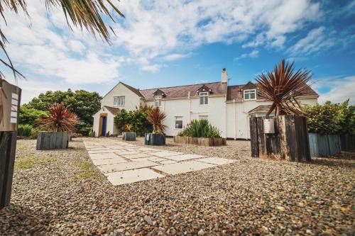 Llanfaelog House | Glanllyn Bach