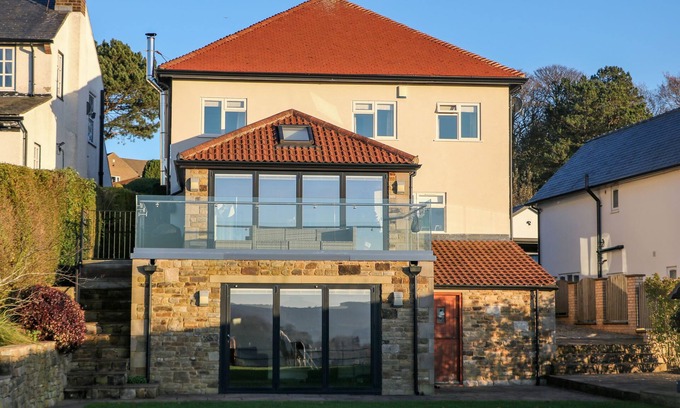 Millthorpe House | GLENHURST, family friendly, with open fire in Holmesfield