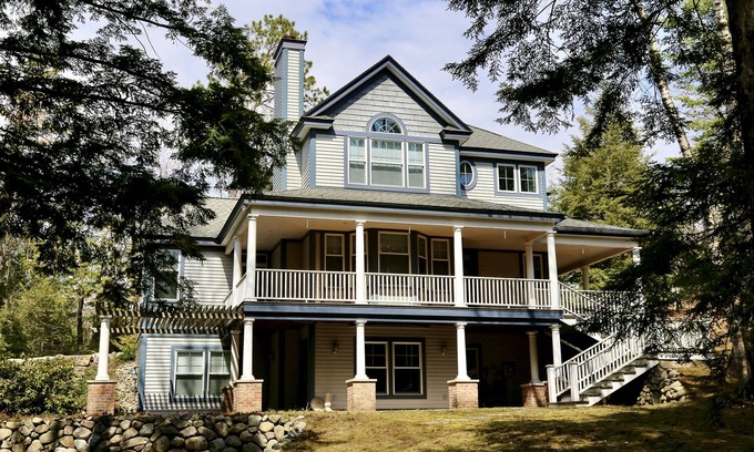 Harbor Springs House | Glenn Drive Suite Spot - 5BDR 4.5BATH - Private, Walk to town