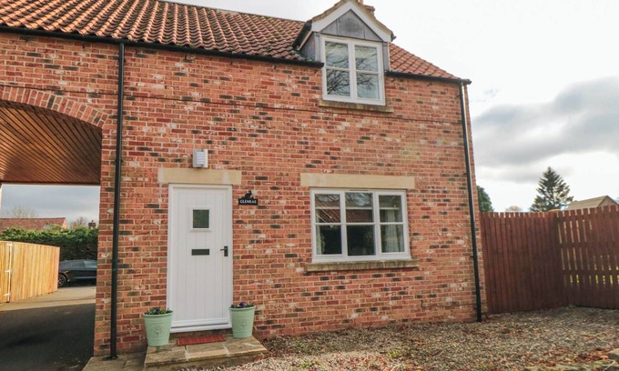 Thornton Dale House | GLENRAE, with a garden in Thornton-Le-Dale