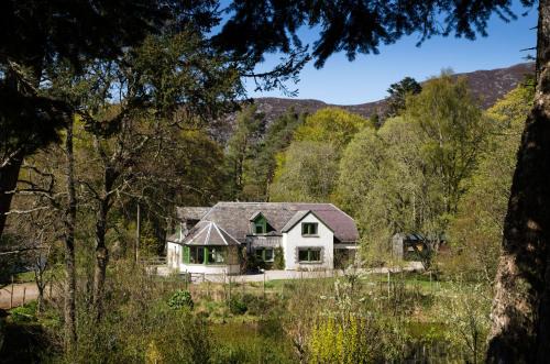Newtonmore House | Glentruim Homestay B&B and Glamping Pods