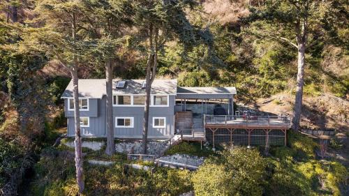 Freeland House | Glorious Whidbey Island Accommodation on Double Bluff Beach