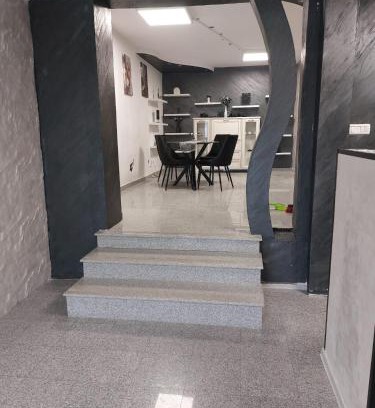 Focsani Apartment | Glow Sahara