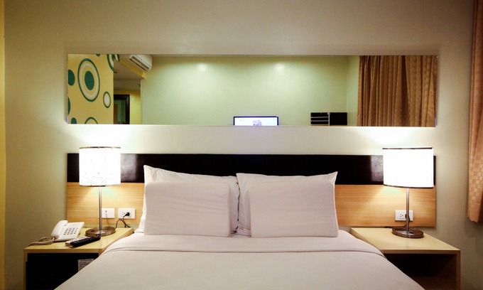 Liberation Hotel | Go Hotels Iloilo