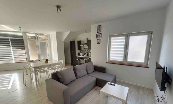 Roux Apartment | Gohysart 51b 1 Bruxelles-Charleroi-airport