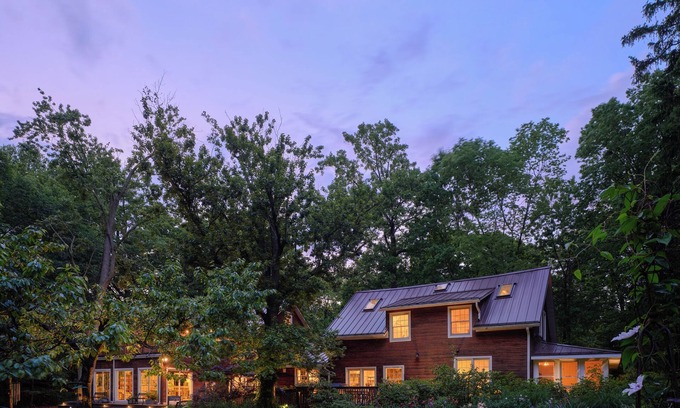 Union Pier House | Goldberry Woods Estate on 30 acres with Farm/Kayaks/Trails/Pool/Beach- Sleeps 50