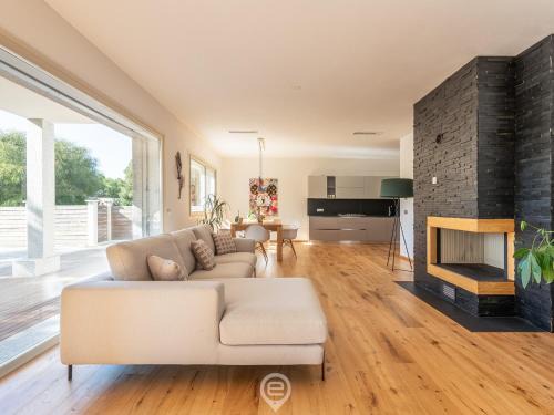 Porto Pino House | Golden Dunes Villa - Garden Retreat