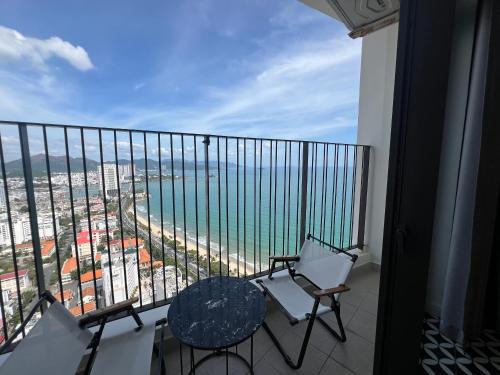 Tran Phu Beach Apartment | Golden Land