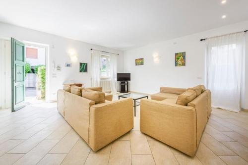 Forte dei Marmi House | Golden Luxe - Villa in the center next the sea whit garden FDM