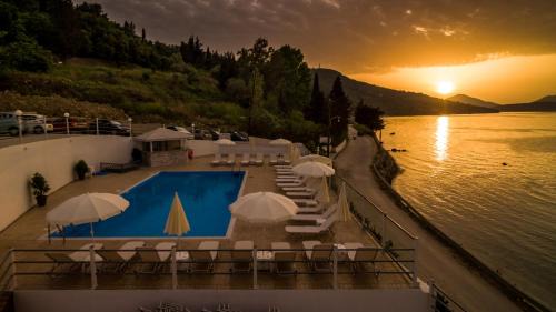 Boukari Hotel | Golden Sunset