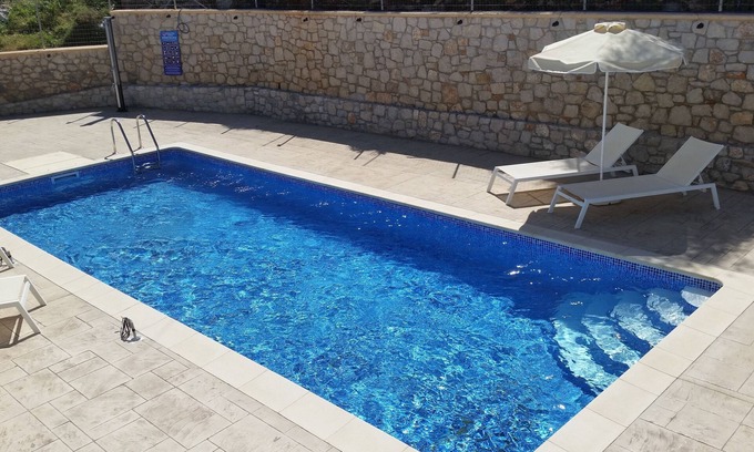 Vlicha House | Golden View Studios