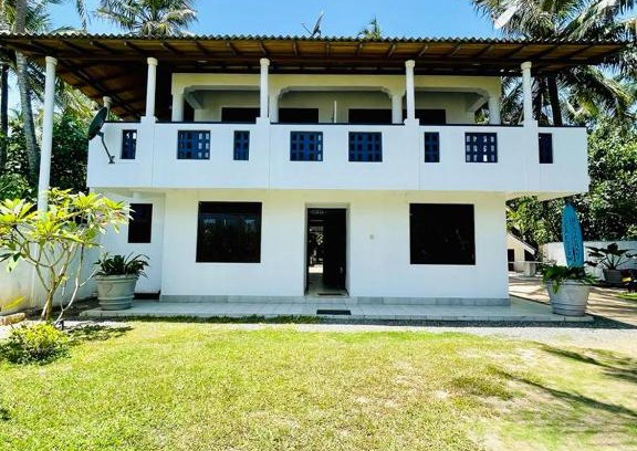 Kathaluwa House | Golden Villa