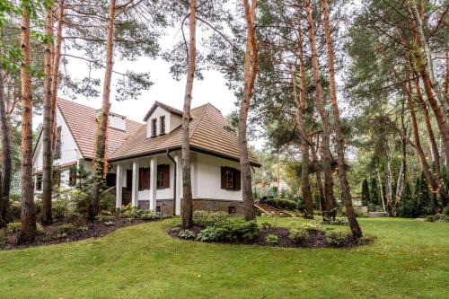 Konstancin-Jeziorna Villa | Golden Villas- Comfortable Villa Długa 14