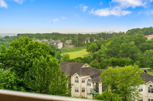 Branson House | Golf Course View at the Foothills Resort