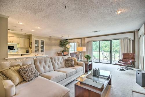 Afton Apartment | Golf Course Views Luxe Monkey Island Condo