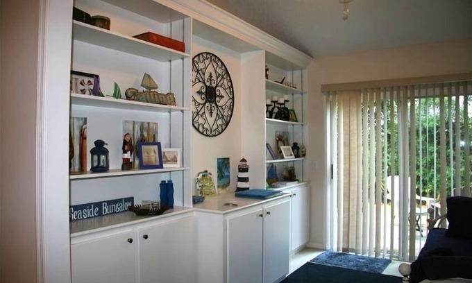 Mount Dora Villa | Golf, Swim, Tennis Historic Mt Dora -Cozy Cottage in the Country Club of Mt Dora