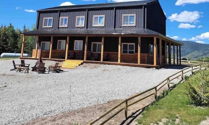 Island Park Cabin | Goose Bay Lodge